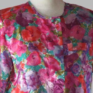 Jean de Pierre Multi-Colored Floral Short Sleeve Concealed Button Top Size 12